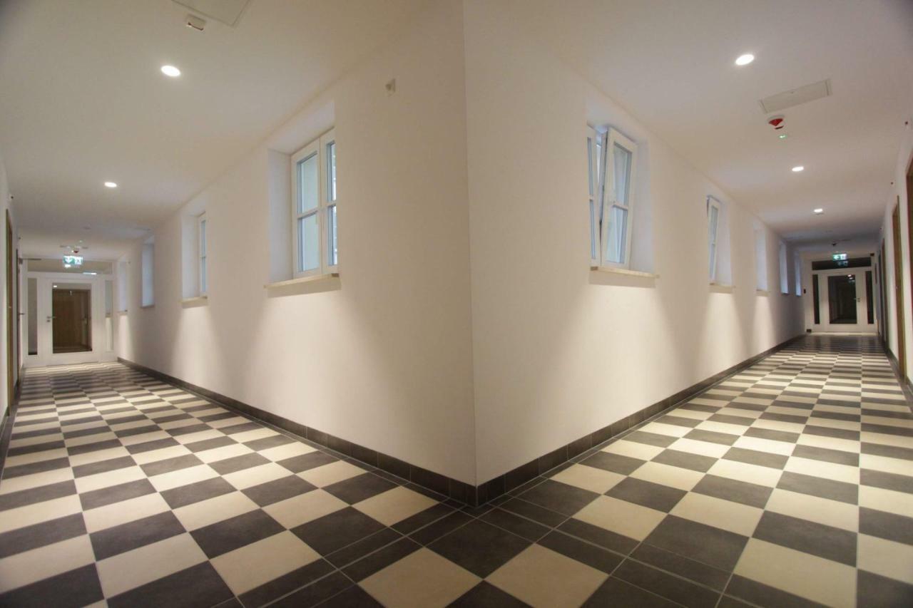 Dom Pomocy Studentom Hostel Warsawa Bagian luar foto