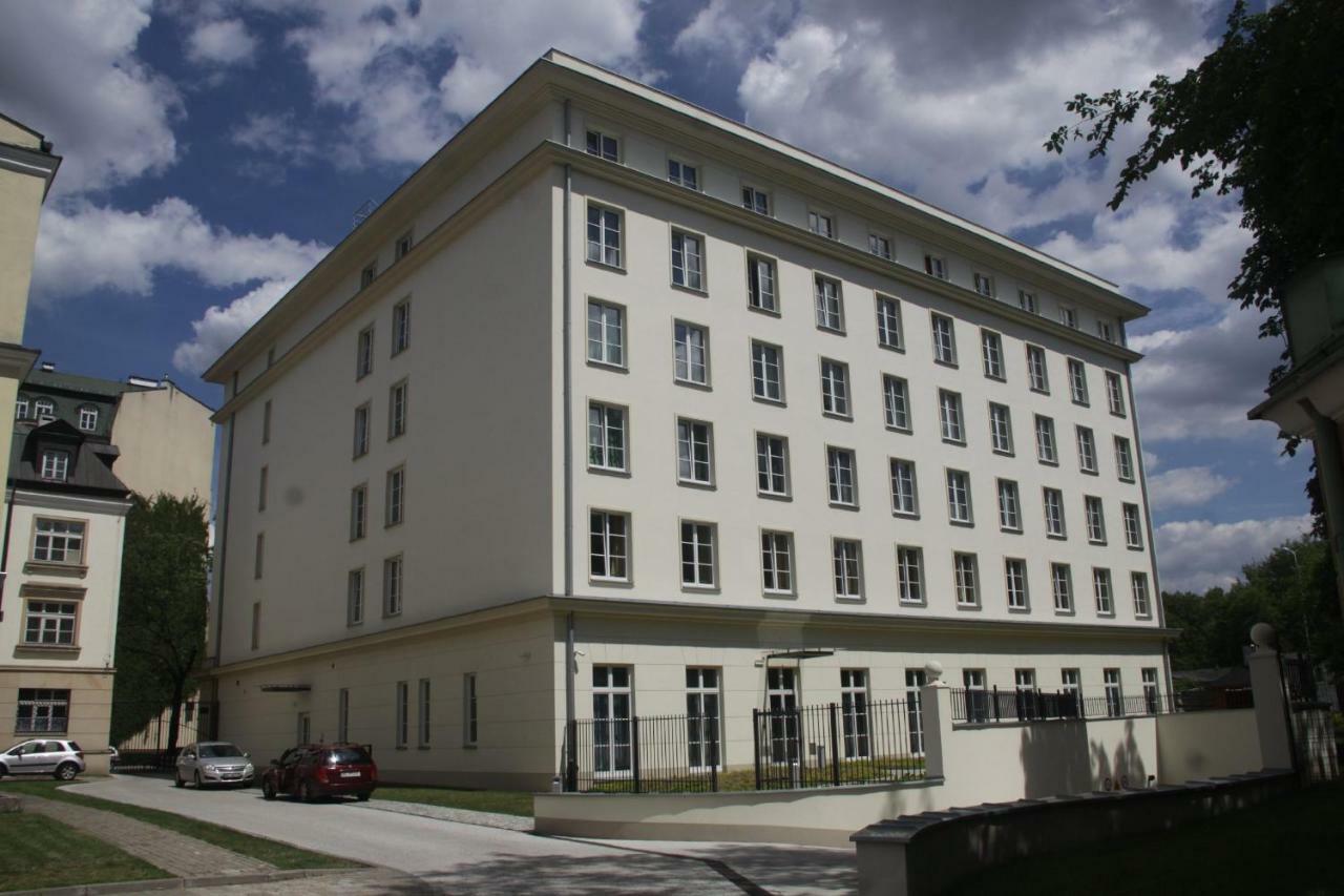 Dom Pomocy Studentom Hostel Warsawa Bagian luar foto